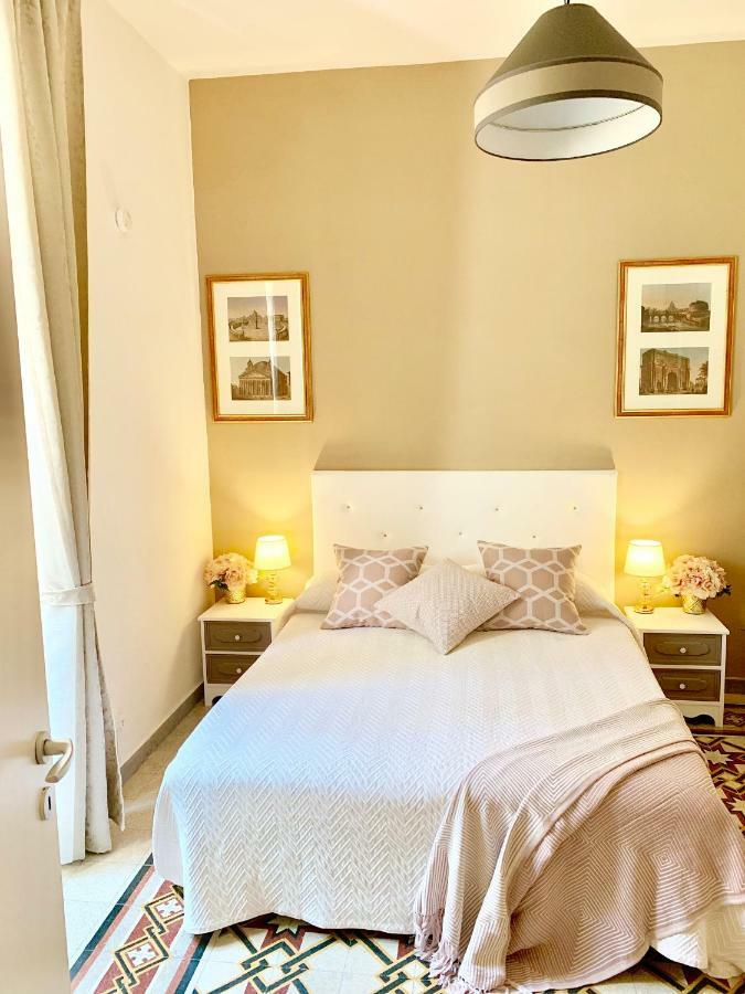 Mama Roma Domus Bed & Breakfast ภายนอก รูปภาพ